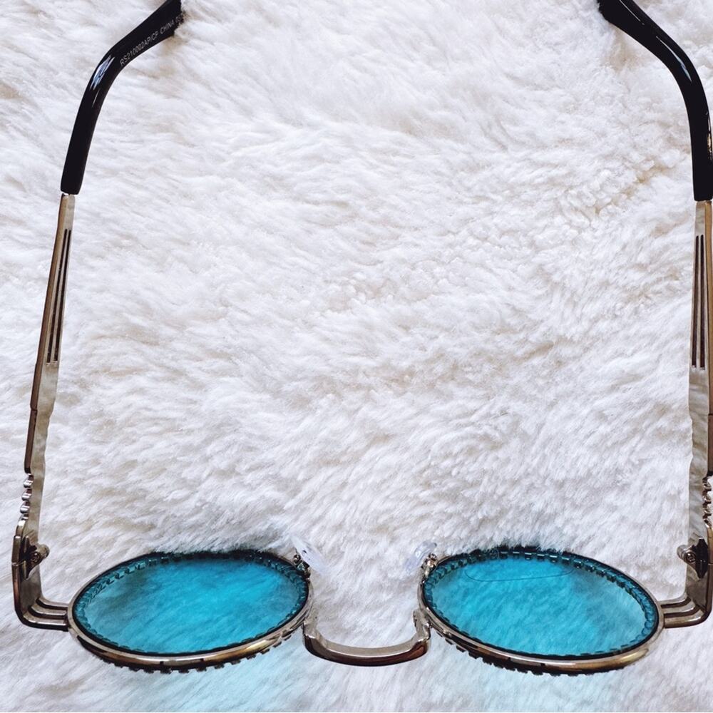 Kate Clear Blue Round Sunglasses - Picture 6 of 15